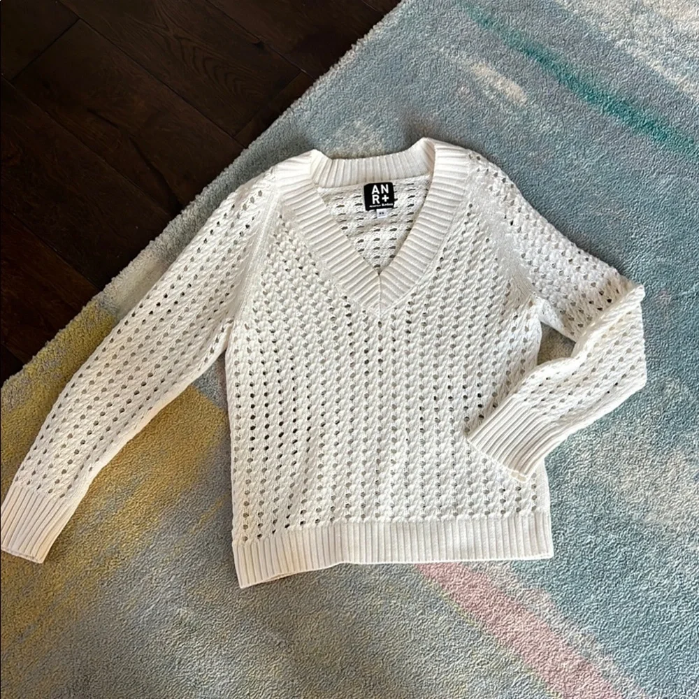 Open stitch sweater - Picture 2 of 2
